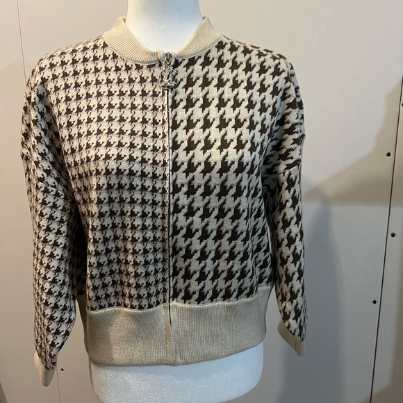 Houndstooth Cardigan Drop Shoulder - Picture 1 of 3